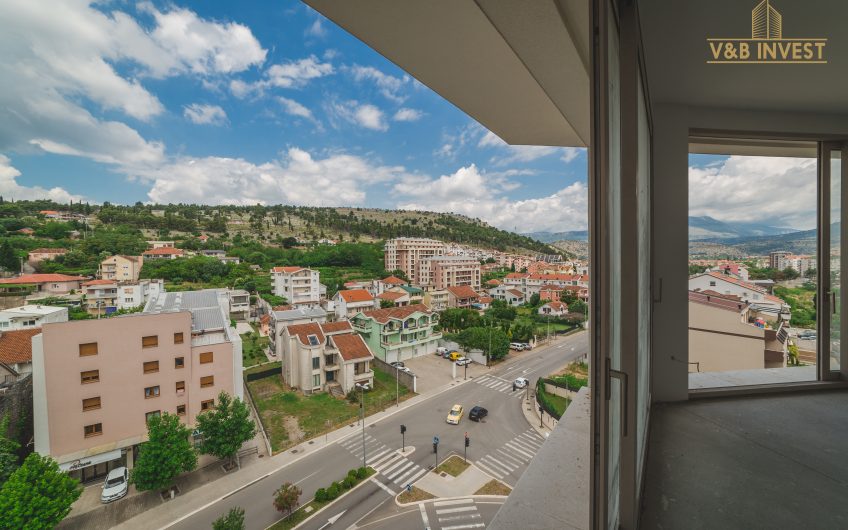 New exclusive large penthouse in Momišići, 343 m²