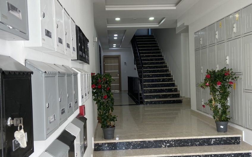 New large three-bedroom apartment in Momišići, 144 m²