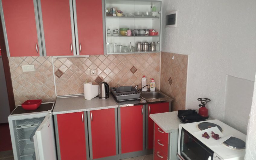 Three studios in new building in Petrovac, 66 m²