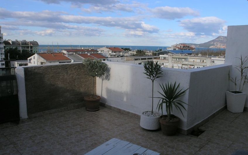 Penthouse with panoramic seaview in Bar, 44 m²