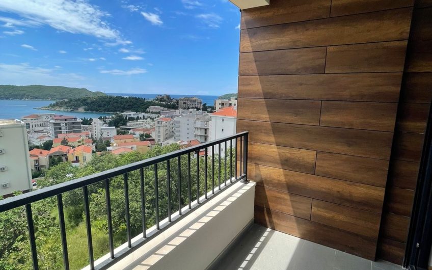 One-bedroom apartment with seaview in Bečići, 47 m²