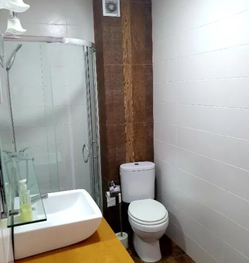 Tiny one-bedroom apartment with seaview in Petrovac, 36 m²