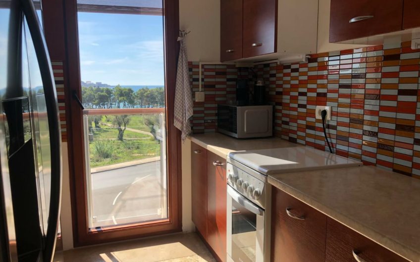 One-bedroom apartment with seaview in Šušanj, 60 m²