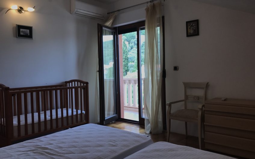 Exclusive penthouse in Petrovac with seaview, 110 m²