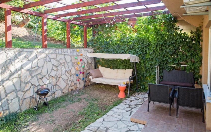 One-bedroom apartment with big garden in Bar, 43 m²