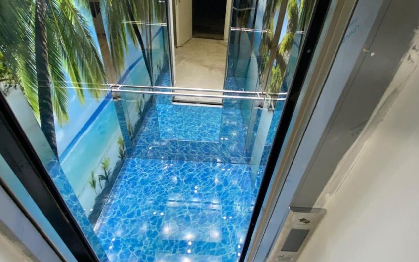 Large penthouse in Šušanj with seaview, jacuzzi and sauna, 144 m²